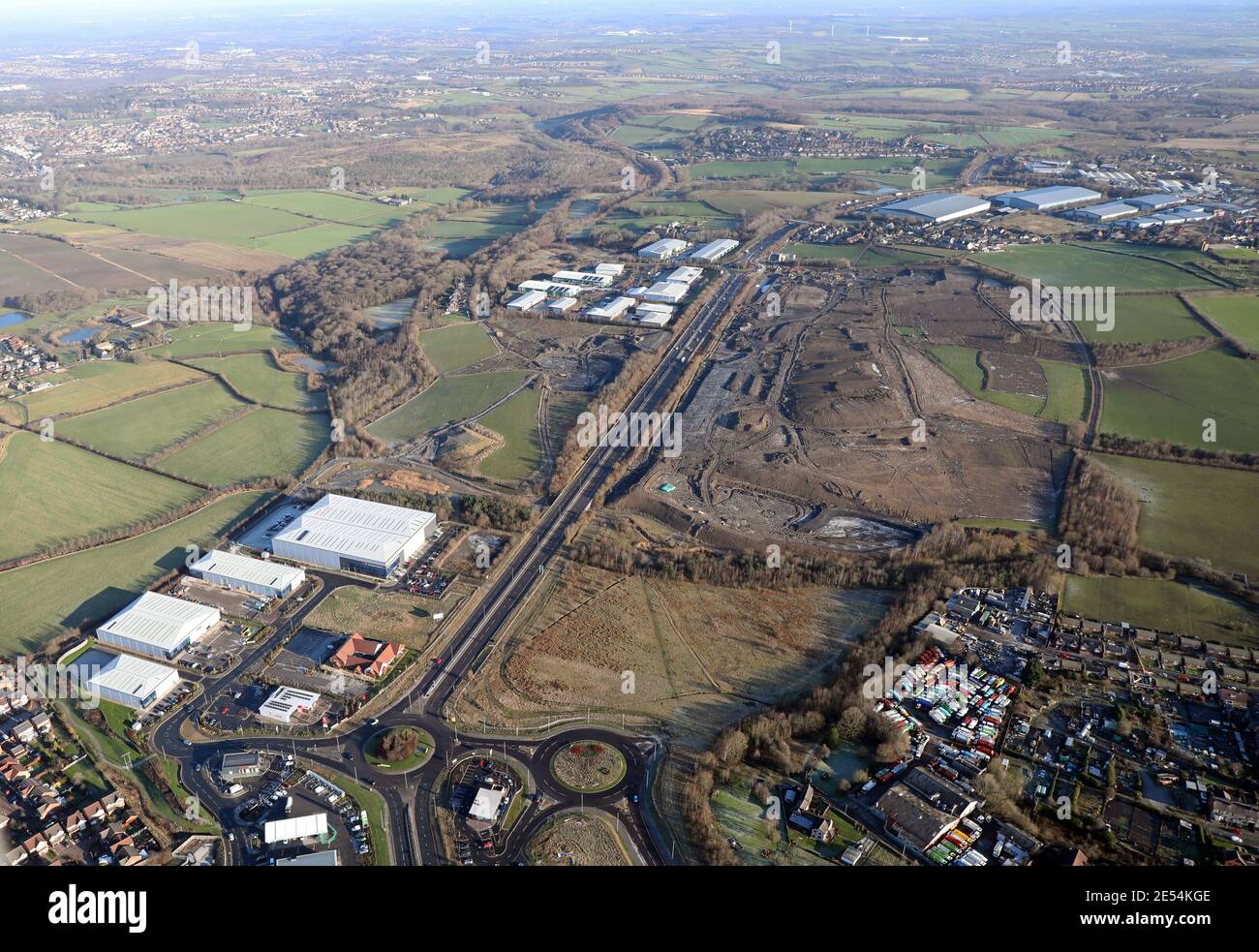 Vista aerea della Dearne Valley Parkway. R-Evolution & Kestrel Rise Business Park, Birdwell & in Distance Shortwood Business Park, Hoyland, Worsbrough Foto Stock