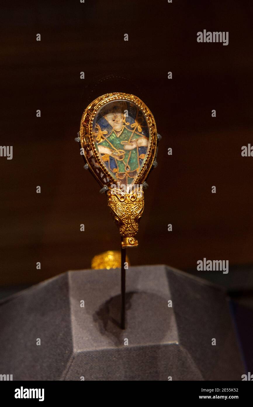 L'Alfred Jewel, probabilmente l'oggetto archeologico più famoso in Inghilterra, Ashmolean Museum, Oxford UK. Foto Stock