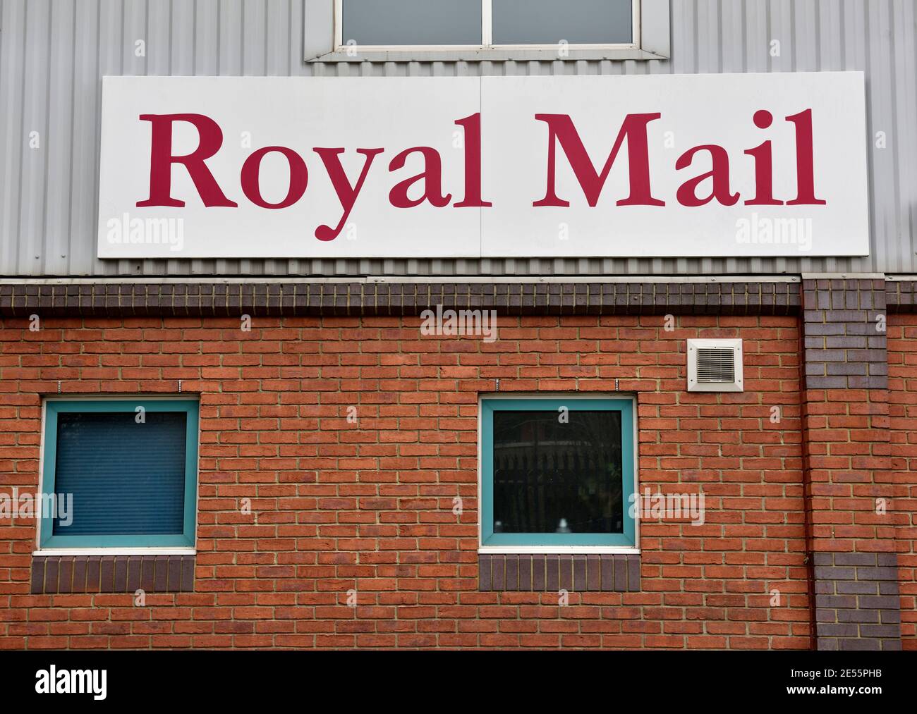 Cartello e edificio Royal Mail Foto Stock