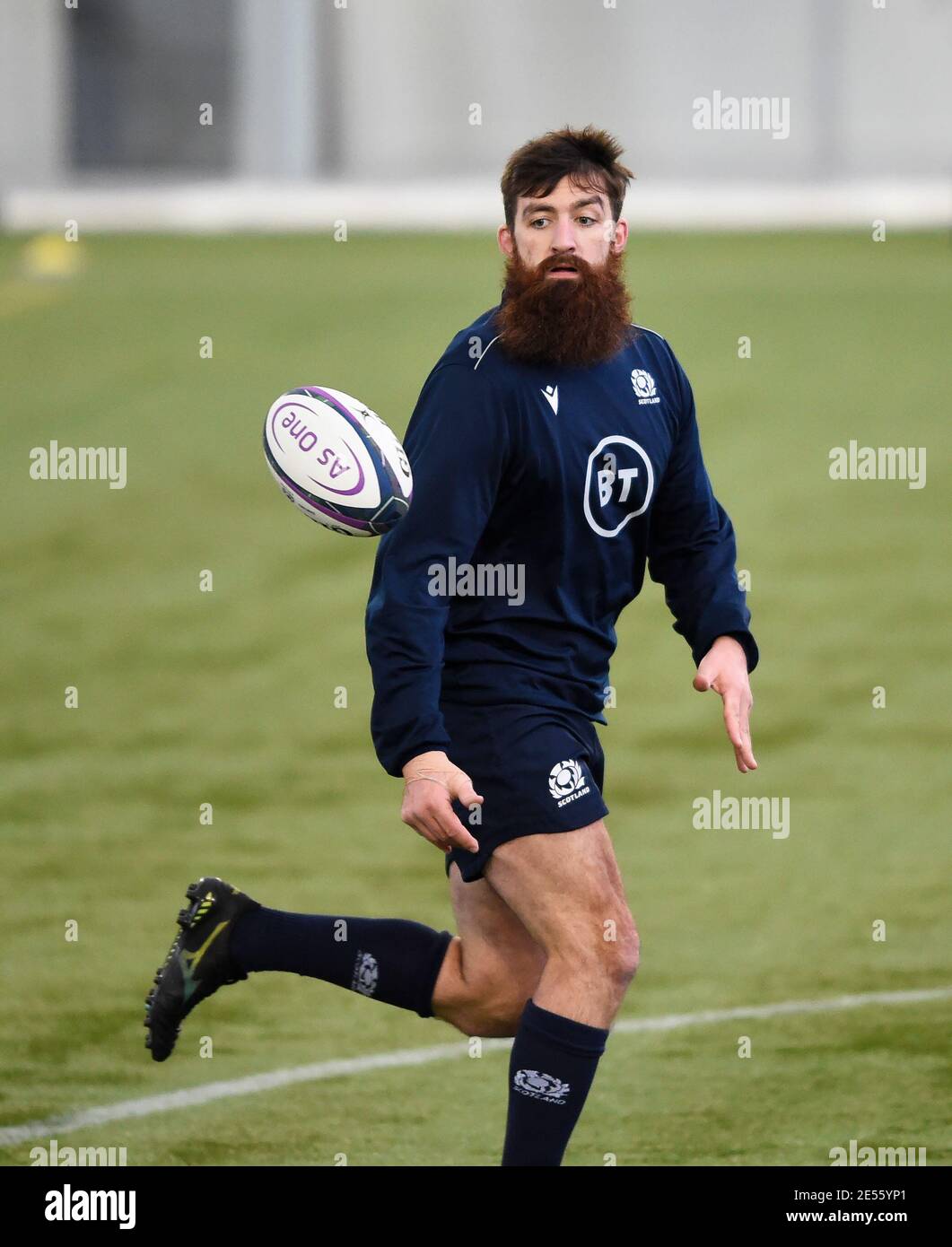 Edimburgo, . Scozia, Regno Unito. 26 Gennaio 2021. Guinness sei Nazioni Rugby. Gary Graham durante la sessione di formazione scozzese presso l'Oriam Sports Centre di Riccarton, Edimburgo. Scozia, Regno Unito. Credit: Ian Rutherford/Alamy Live News. Credit: Ian Rutherford/Alamy Live News Foto Stock