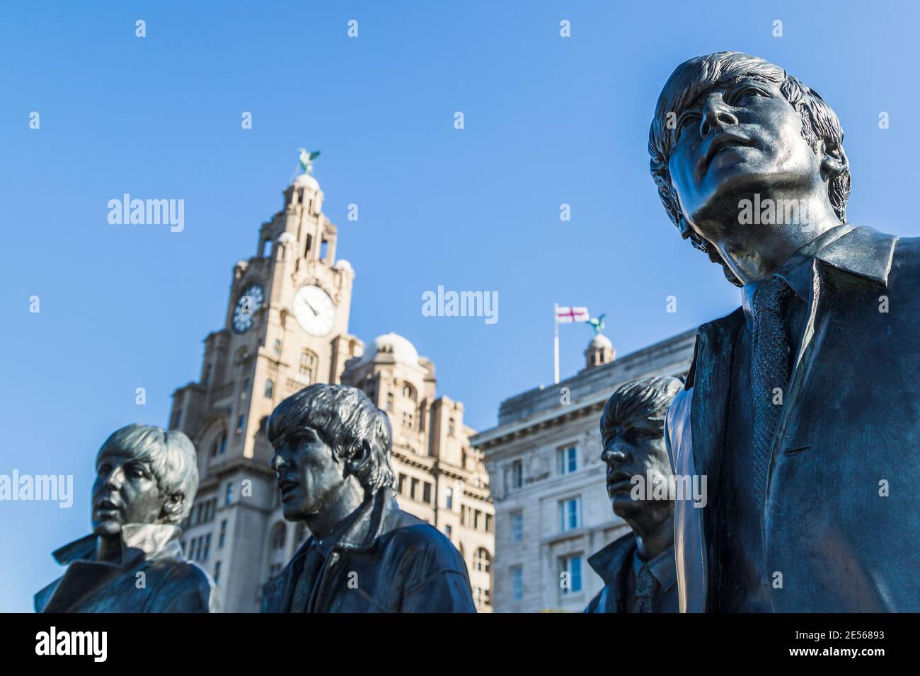Statua dei Fab Four sul Pier Head a Liverpool. Foto Stock