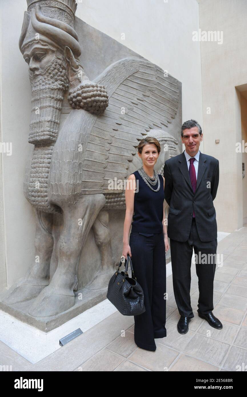 Prima Signora siriana Asma al Assad e Henri Loyrette Visita il museo del Louvre a Parigi, Francia, il 13 luglio 2008. Foto di Ammar Abd Rabbo/ABACAPRESS.COM Foto Stock