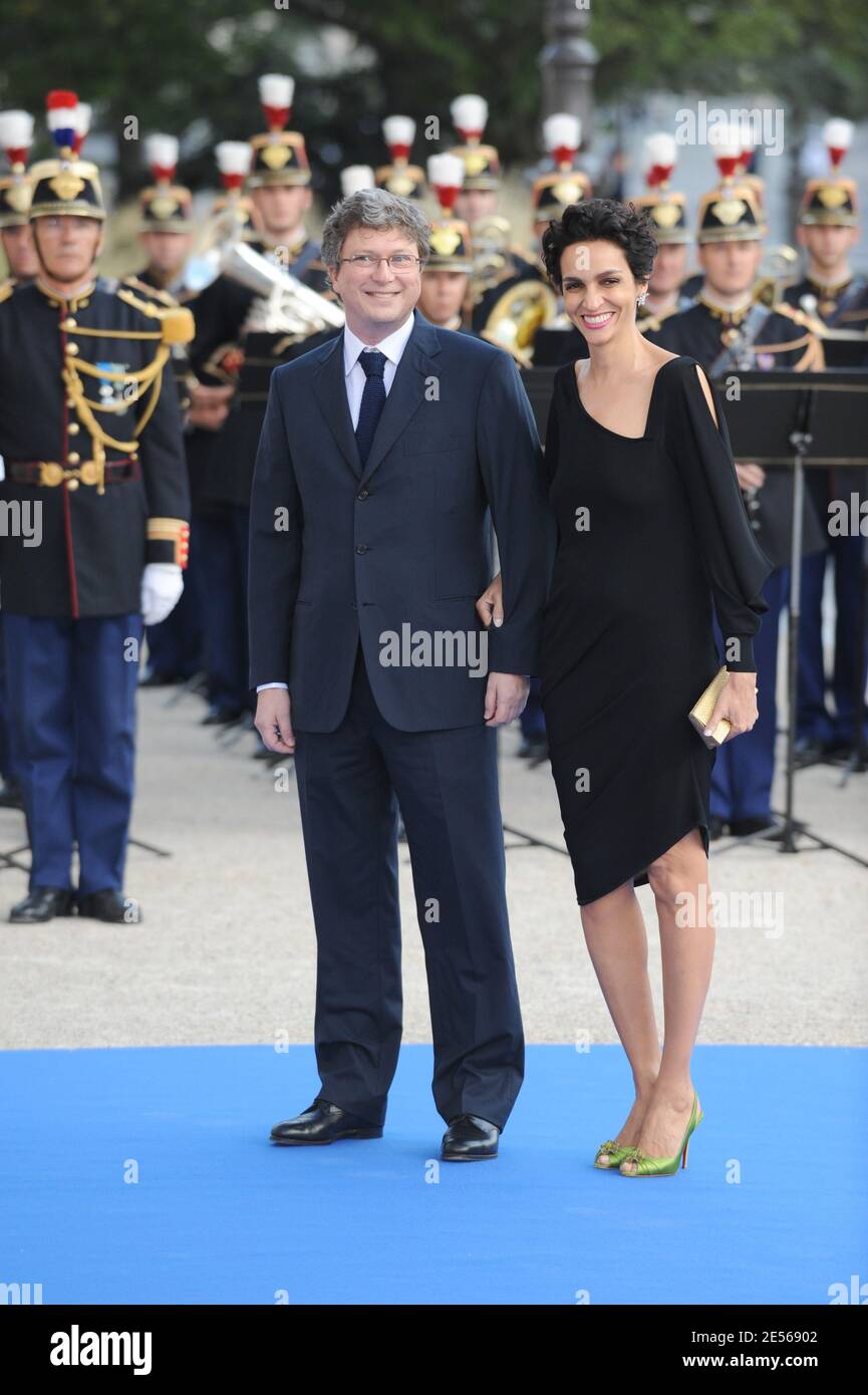 Farida Khelfa-Seydoux e il marito Henri Seydoux arrivano per una cena ospitata dai Capi di Delegazione, dai loro coniugi e dai Ministri al Petit Palais, dopo aver partecipato al vertice di Parigi dell'Unione per la fondazione del Mediterraneo a Parigi, in Francia, il 13 luglio 2008. Foto di Abd Rabbo-Mousse/ABACAPRESS.COM Foto Stock