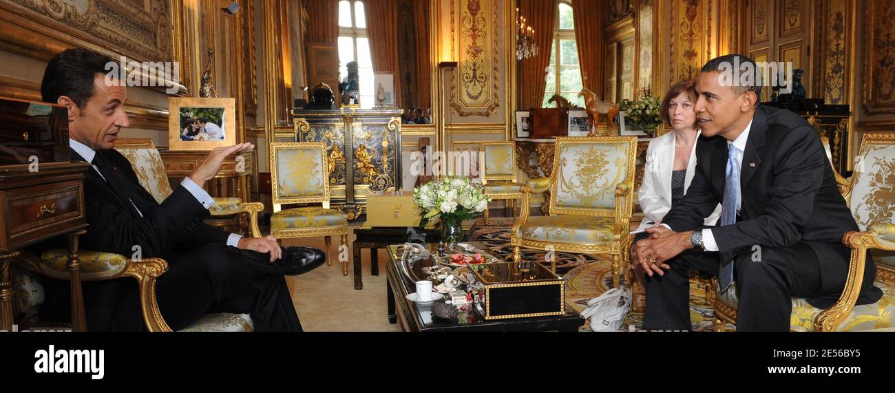 Il presidente Nicolas Sarkozy riceve il 25 luglio 2008 il contendente presidenziale americano democratico Barack Obama all'Elysee Palace di Parigi, Francia. Foto di Abd Rabbo-Mousse/ABACAPRESS.COM Foto Stock