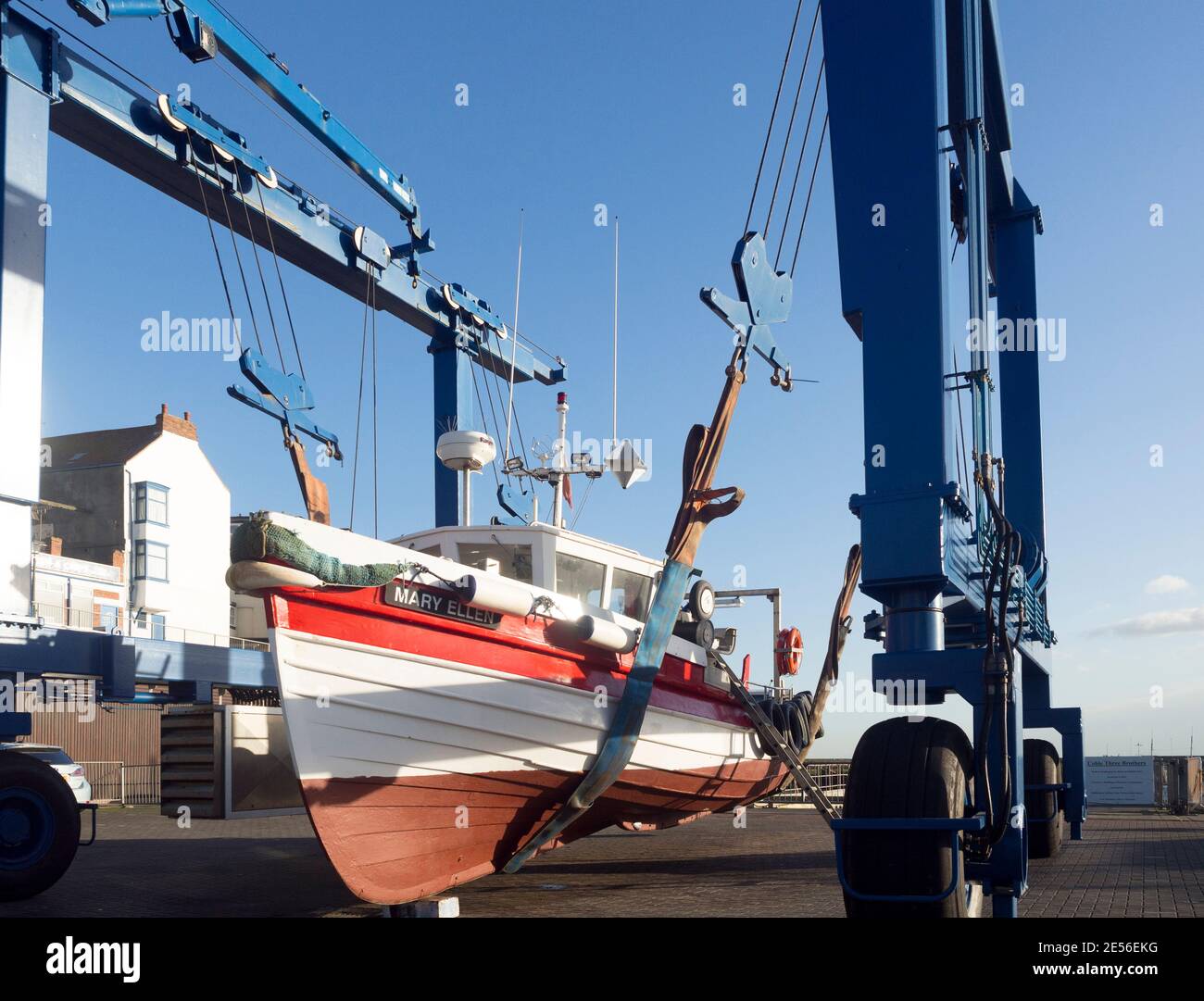 L'ascensore per barche nel porto di Bridlington. Foto Stock