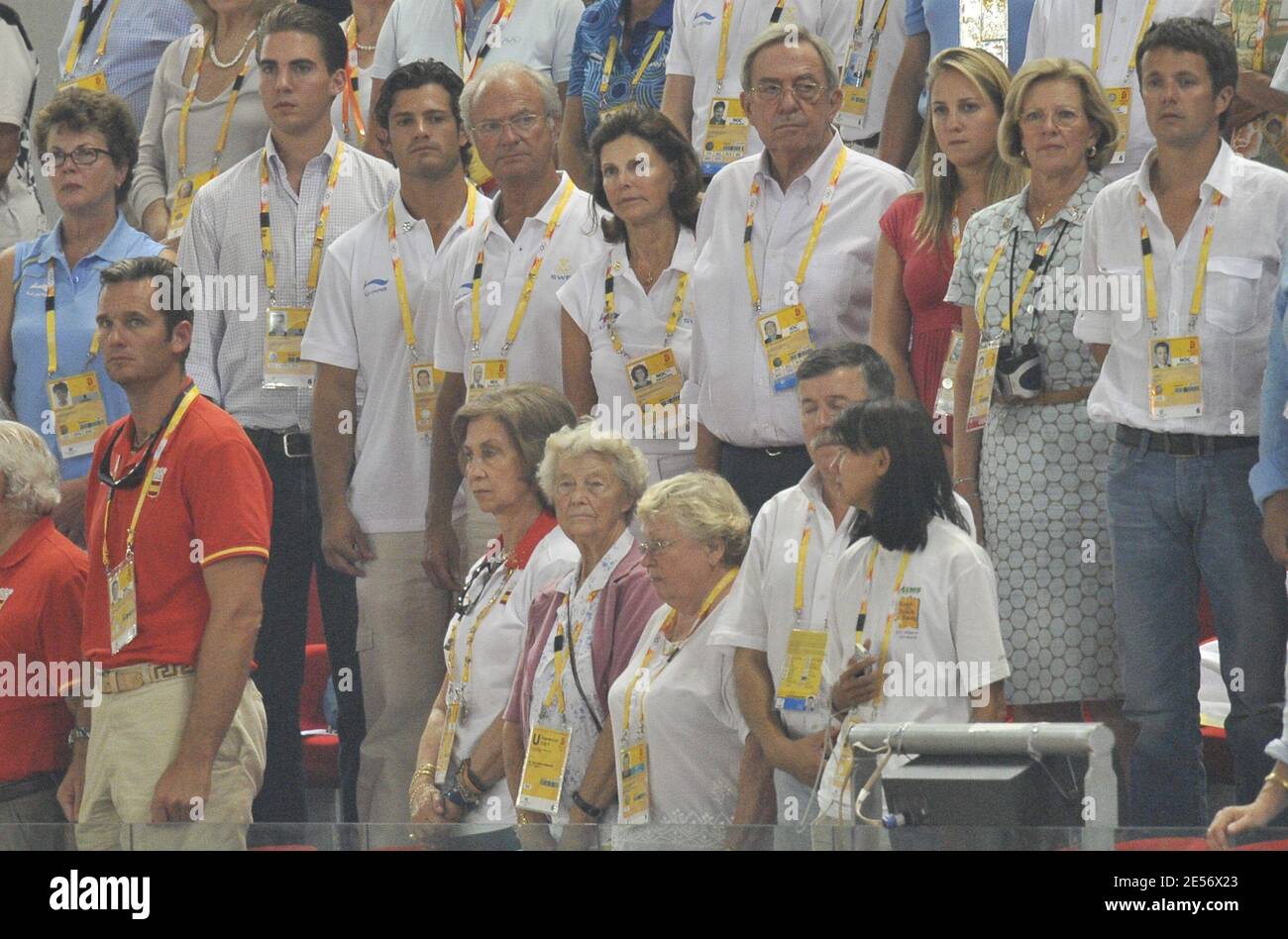 (L-R) il principe Filippo di Grecia, il principe Carlo Filippo di Svezia, il re Carl XVI Gustaf e la moglie Regina Silvia, ex regina Anna-Maria di Grecia con suo marito ex-re Costantino di Grecia, il principe ereditario danese Frederik, la regina Sofia di Spagna, l'Inaki Urdangarin di Spagna, La principessa Cristina di Spagna e la regina Sofia si sono svolte il 2008° giorno dei Giochi Olimpici di Pechino 11 allo Stadio Nazionale 'Bird's Nest' di Beinjing, in Cina, il 19 agosto 2008. Foto di Gouhier-Hahn-Nebinger/Cameleon/ABACAPRESS.COM Foto Stock