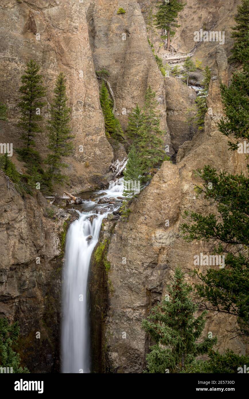 Tower Falls lunga esposizione nel Parco Nazionale di Yellowstone, Stati Uniti Foto Stock