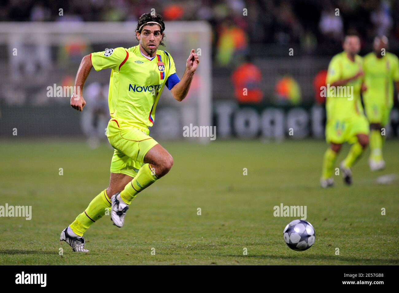 Juninho di Lione durante la partita di calcio della UEFA Champions League, Olympique Lyonnais vs AFC Fiorentina allo stadio Gerland di Lione, Francia, il 17 settembre 2008. (2-2). Foto di Stephane Reix/ABACAPRESS.COM Foto Stock