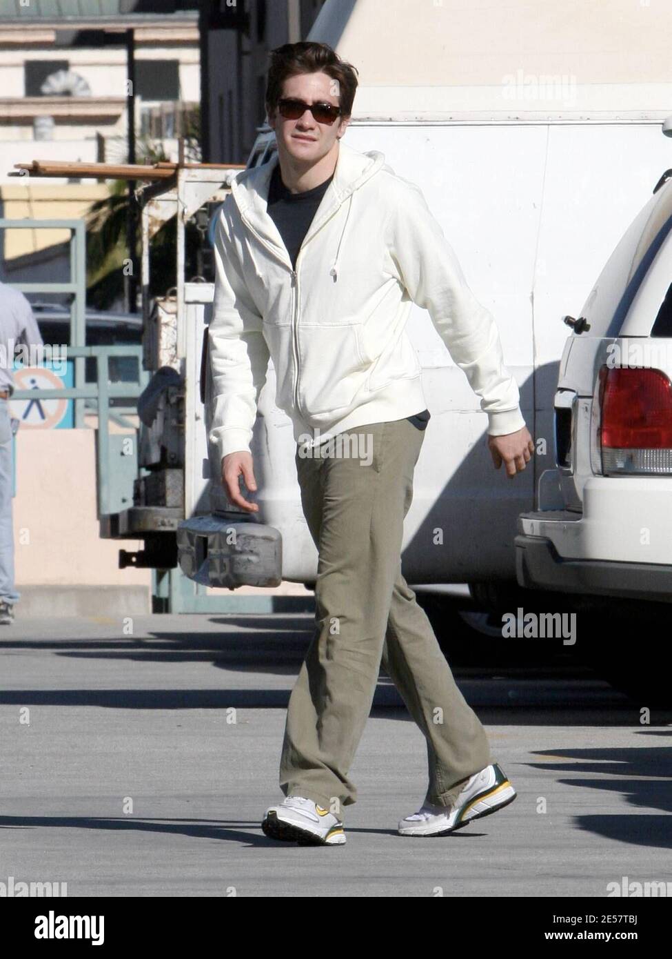Esclusiva!! Jake Gyllenhaal va a pranzo a Beverly Hills, CA. L'attore sta attualmente filmando il rendering insieme a Reese Witherspoon. 01/18/07 [[rac]] Foto Stock