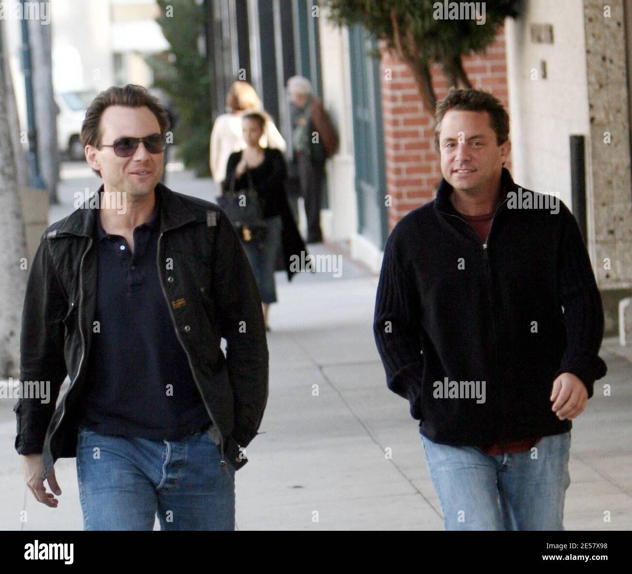 Esclusiva!! Christian Slater si porta in un ufficio medico a Beverly Hills, CA. 2/20/07 [[rac]] Foto Stock