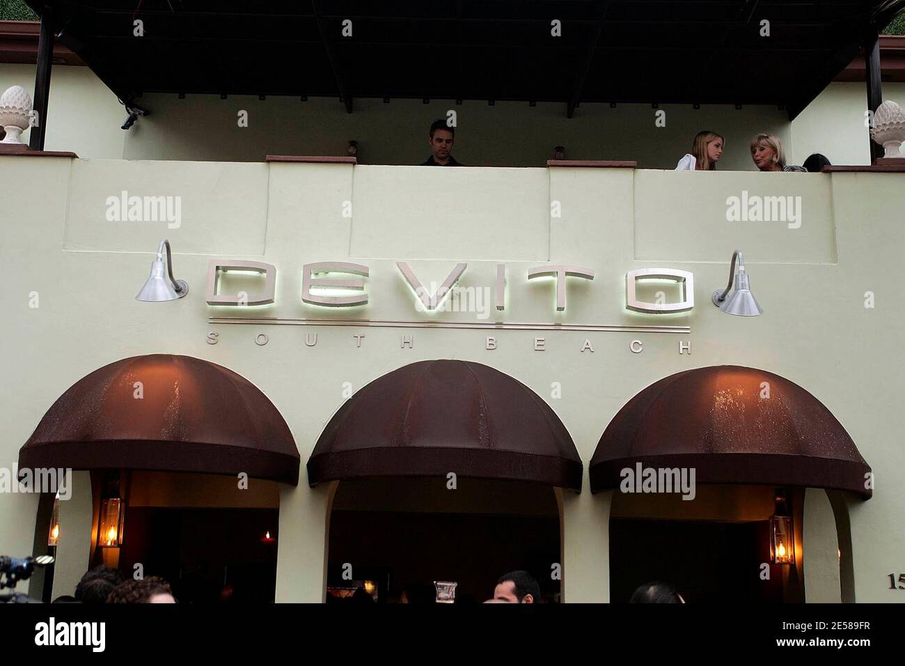 Atmosfera al Ristorante Devito South Beach. Miami Beach, tel. 6/13/07. DeVito South Beach, Miami Beach, Florida. [[FAM]] Foto Stock