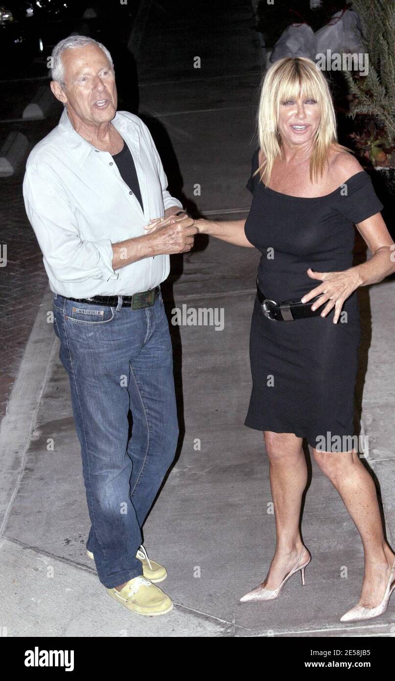 Suzanne Somers cena a Malibu, California 9/1/07. [[mar]] Foto Stock