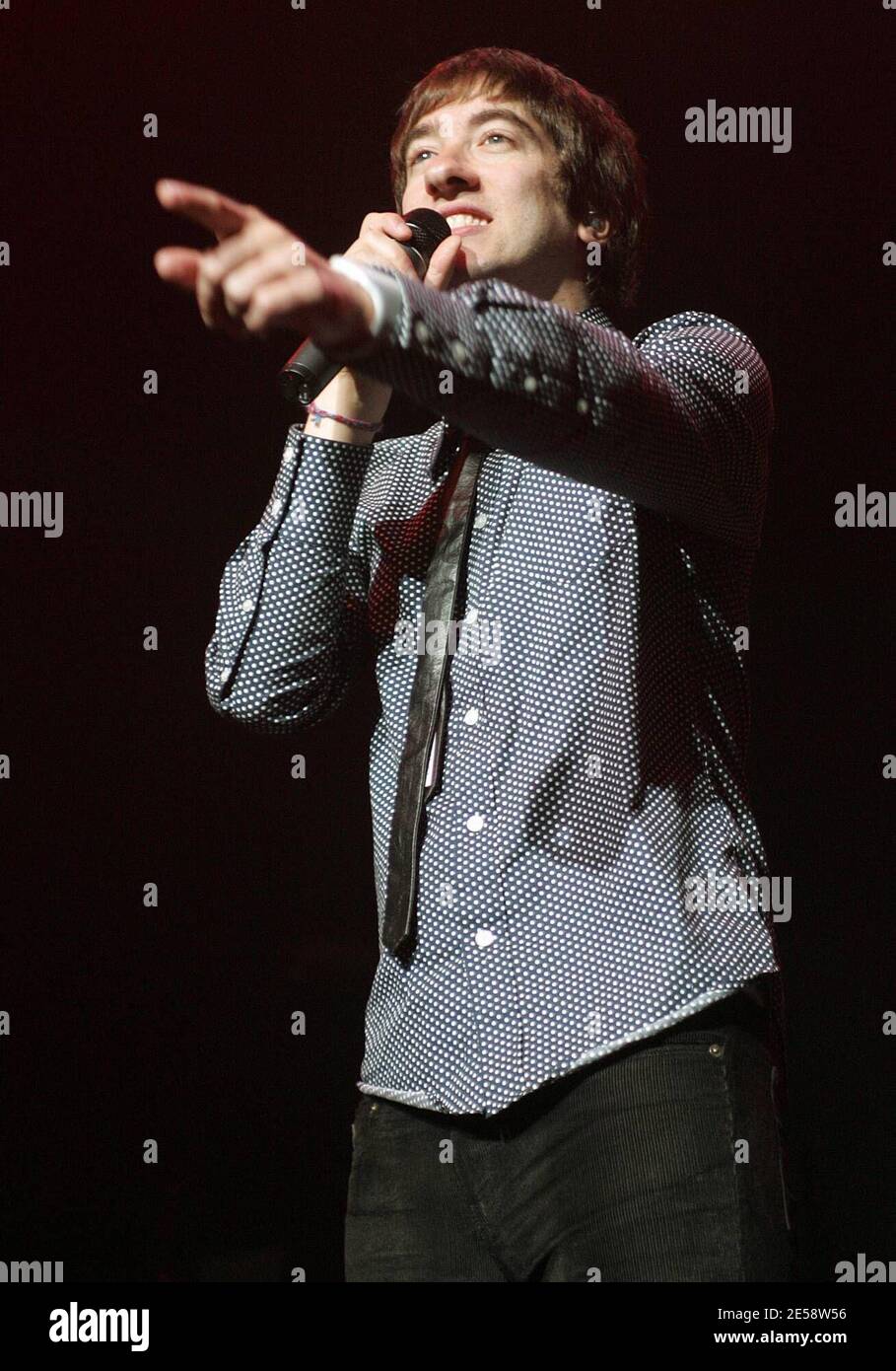 Tom Higgenson of Plain White T's si esibisce in concerto alla Fillmore Miami Beach al Jackie Gleason Theatre. Miami Beach, 10/31/07. [[fam]] Foto Stock