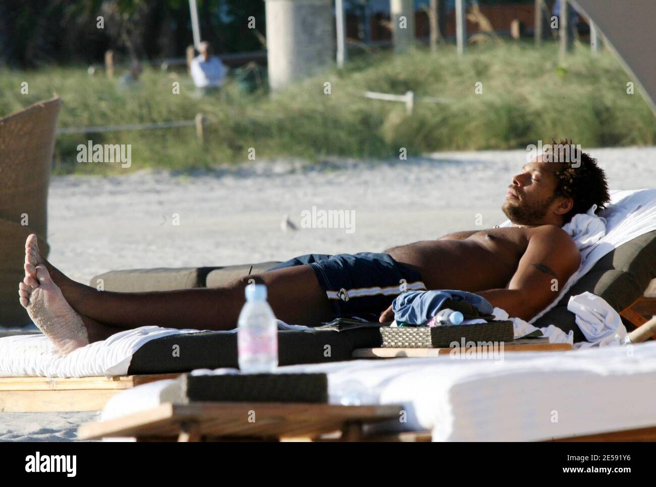 Esclusiva!! La stella CSI di Miami Gary Dourdan trascorre una giornata a Miami Beach, Florida. 12/12/07. [[mab]] Foto Stock