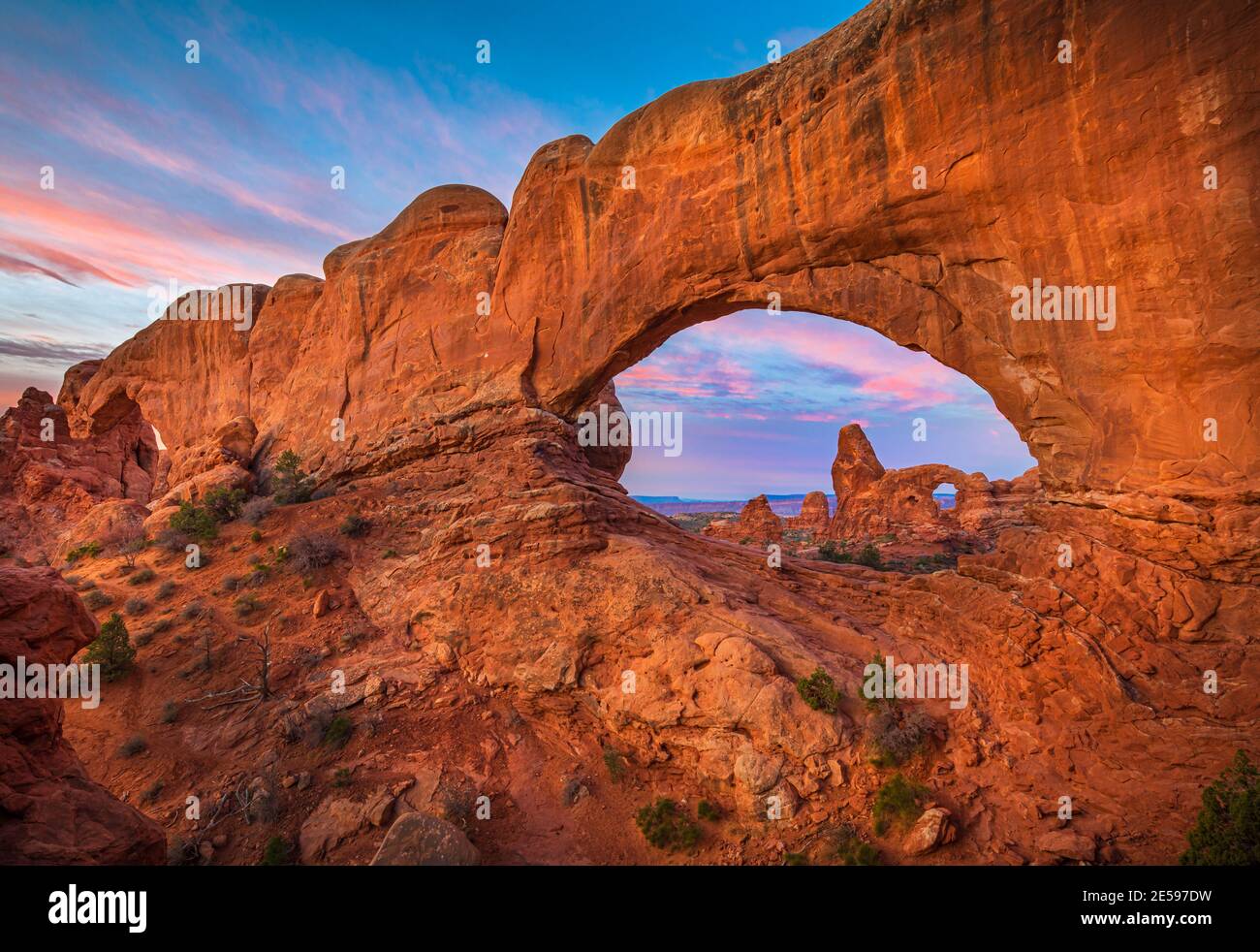 Arches National Park è un parco nazionale degli Stati Uniti nello Utah orientale. Il parco si trova sul fiume Colorado a 6.4 km a nord di Moab, Utah. Foto Stock