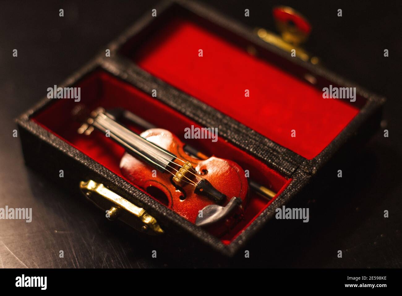 Il violino più piccolo del mondo Foto Stock