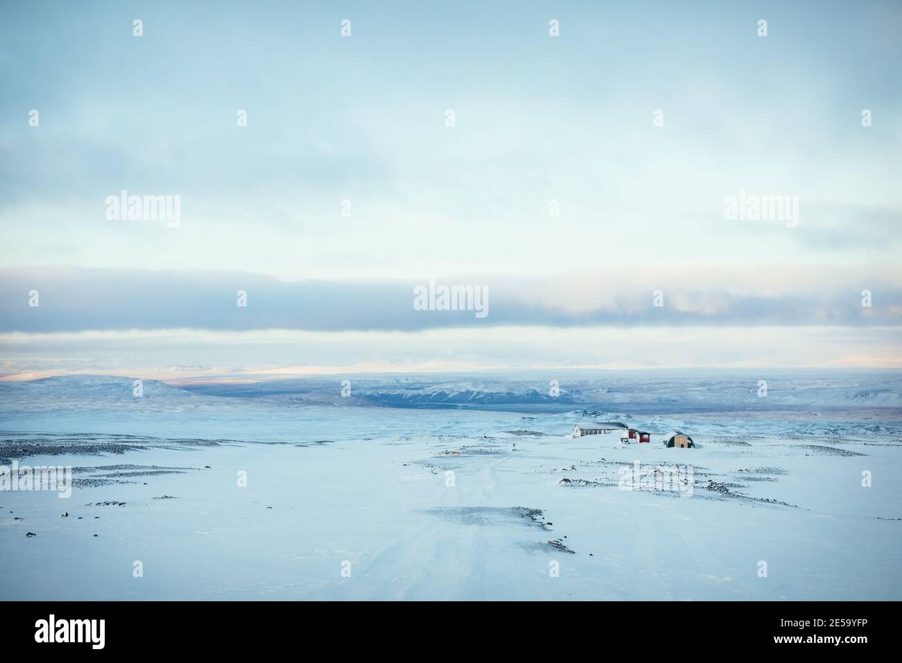 Casale isolato a nord in una zona rurale Foto Stock