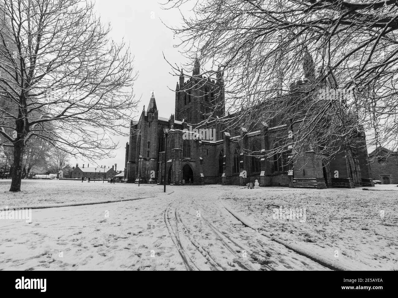 Una scena invernale che circonda la Cattedrale di Hereford, Herefordshire UK. Gennaio 2021 Foto Stock