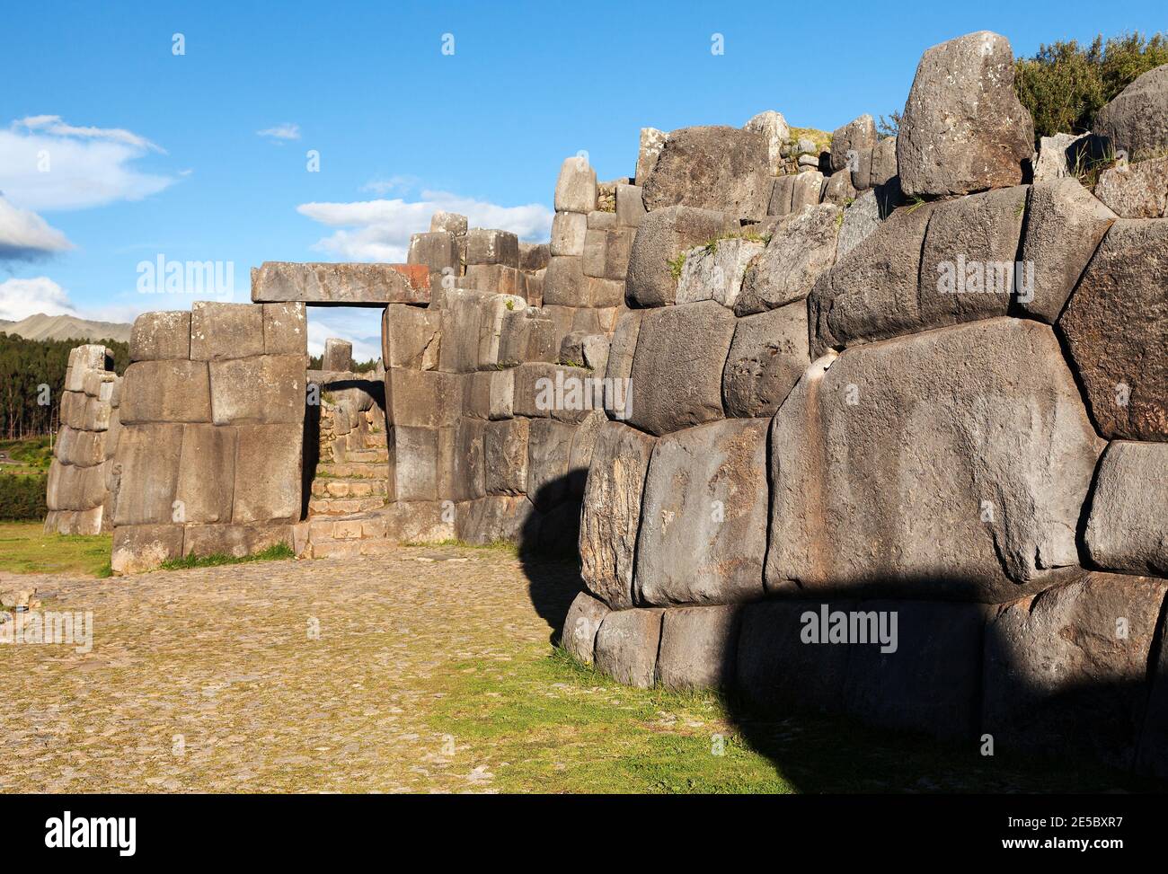 Vista di Sacsayhuaman, rovine Inca a Cusco o Cuzco città, Perù Foto Stock