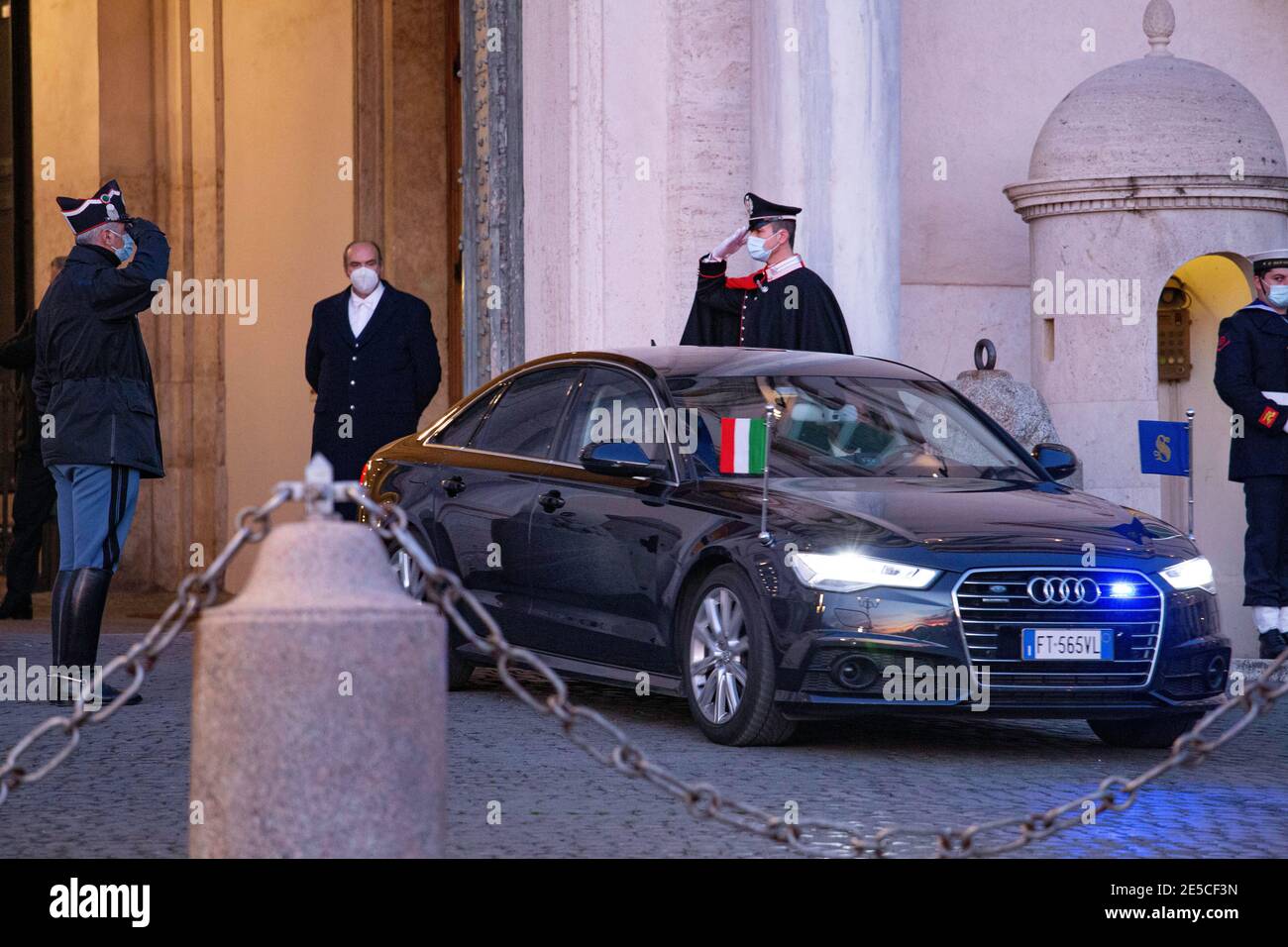 Crisi di governo, consultazioni al Quirinale: Cominciano Casellati e Fico Foto Stock