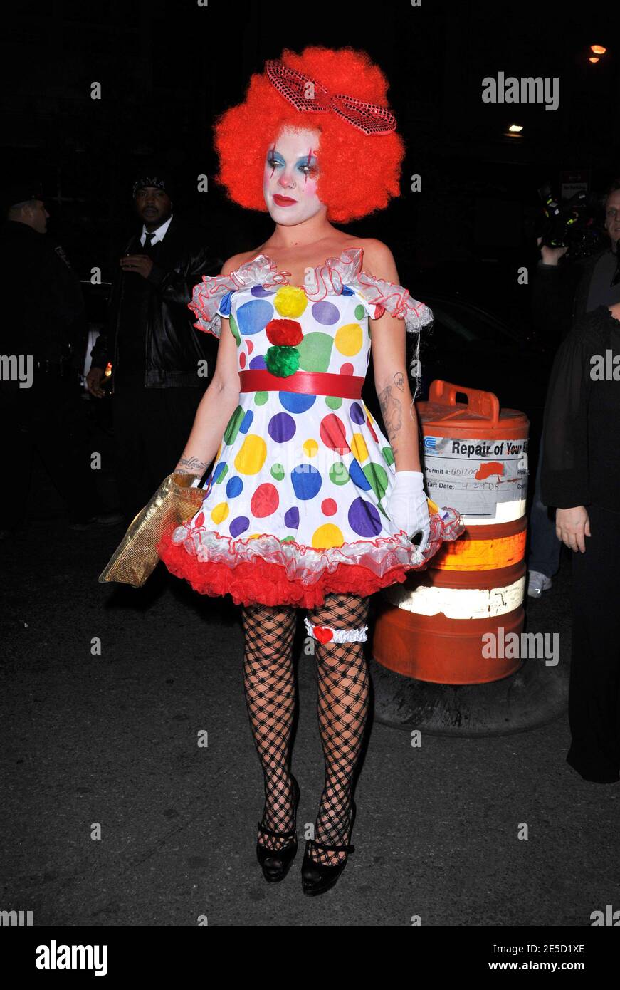 Cantante Pink partecipa alla nona festa annuale di Halloween tenutasi a 1 Oak a New York City, NY, USA il 31 ottobre 2008. Foto di Gregorio Binuya/ABACAPRESS.COM Foto Stock
