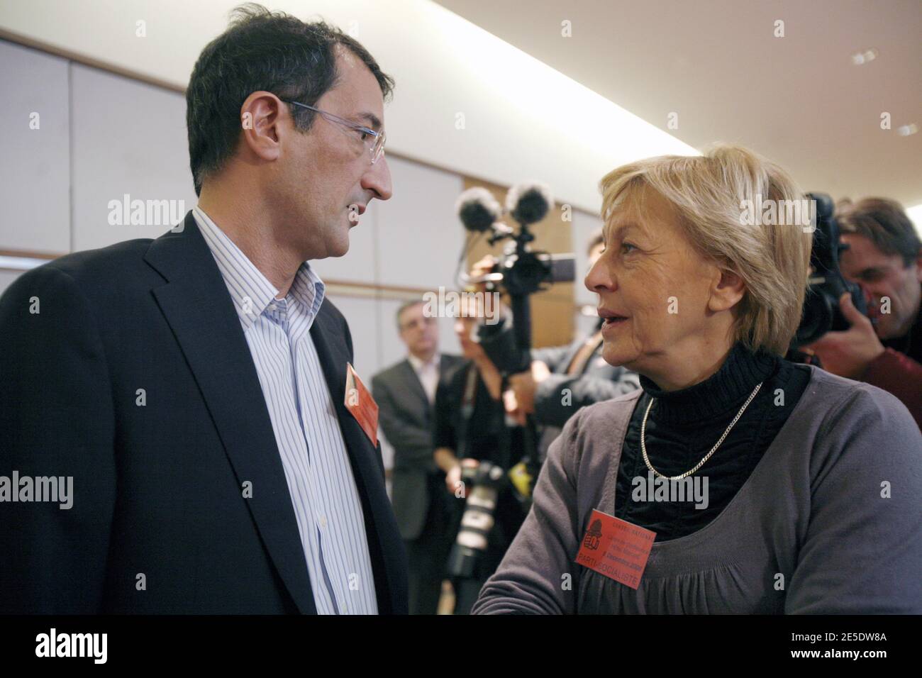FranÀois Lamy et Marylise Lebranchu au Conseil National du parti Socialiste a l'Hotel Marriott a Paris, Francia, le 06 dicembre 2008. Martine Aubry, PremiÀre secrÀtaire du parti Socialiste, a rendu publique la liste du SecrÀtariat National, Fort de 38 membres dont 19 femmes. Foto di Bernard Bisson/JDD/ABACAPRESS.COM Foto Stock