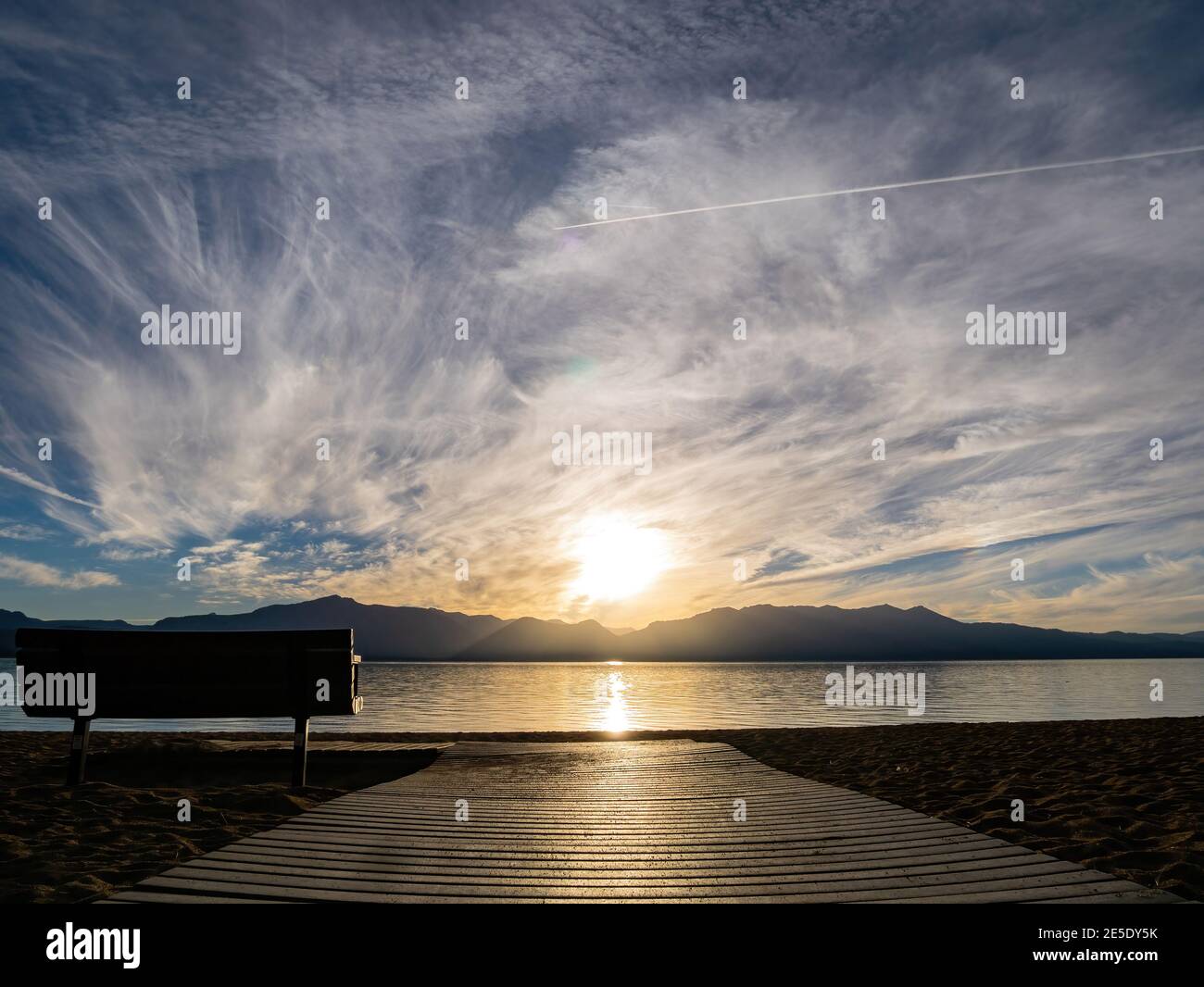 Paesaggio tramonto intorno Nevada Beach del lago Tahoe in Nevada Foto Stock Paesaggio tramonto intorno Nevada Beach del lago Tahoe in Nevada Foto Stock