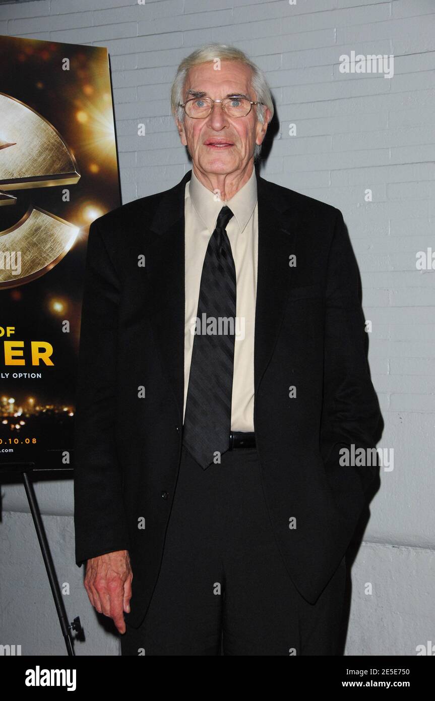 L'attore Martin Landau partecipa alla proiezione speciale di 'City of Ember' tenutasi presso l'AMC Loews 19th Street East 6 a New York City, USA il 7 ottobre 2008. Foto di Gregorio Binuya/ABACAUSA.COM (nella foto : Martin Landau) Foto Stock