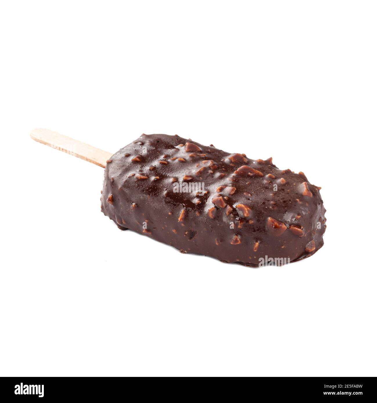 Papsicle isolato di gelato al cioccolato e alle noci Foto Stock