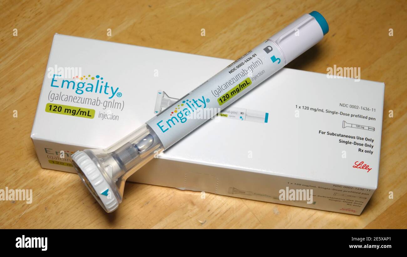 Primo piano di Emgality Injection, uno dei quattro farmaci recentemente approvati per la prevenzione dell'emicrania. Editoriale illustrativo preso a Vista, CA USA su Januar Foto Stock