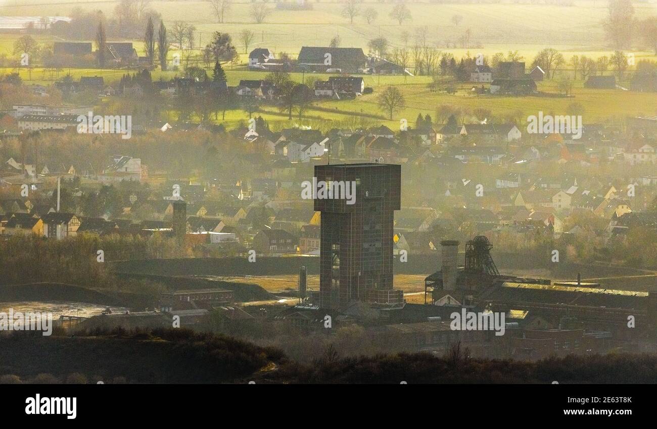 Foto aerea con la torre della testata del martello in collisione Ost Heinrich Robert, CreativRevier a Wiescherhöfen, Hamm, Ruhr, Renania settentrionale-Vestfalia, Germania, Foto Stock