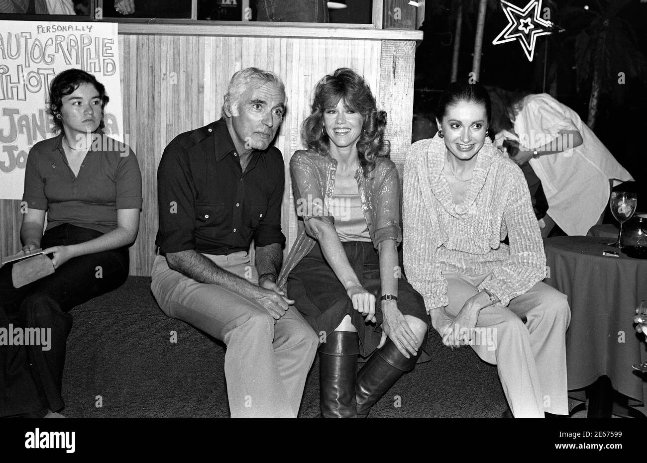 Jane fonda partecipa a un evento al Flippers Roller disco in Supporto dell'era Foto Stock
