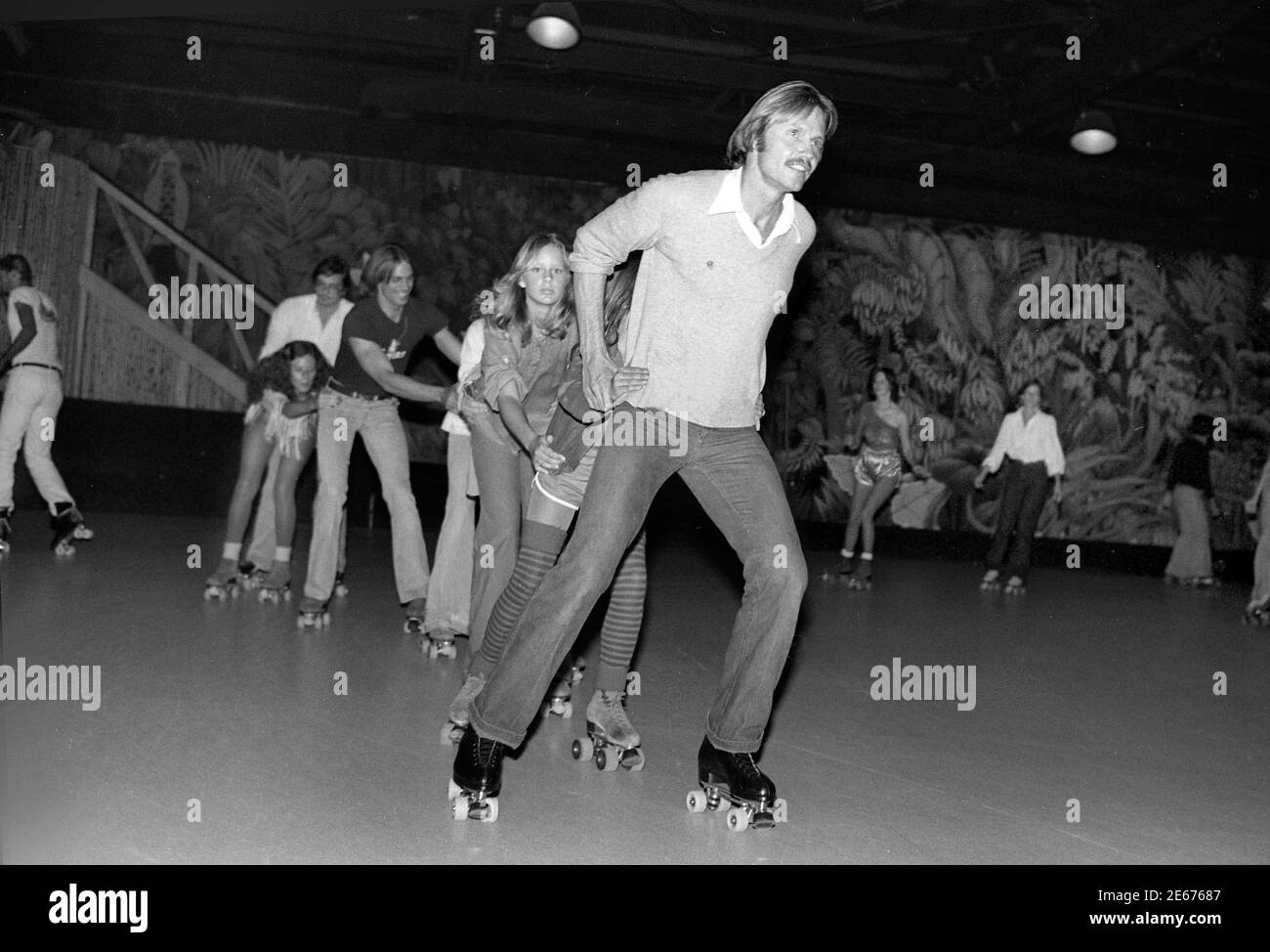 Jon Voigt al Flippers Roller Rink per l'evento a sostegno di era, Los Angeles, ottobre. 29, 1978 Foto Stock