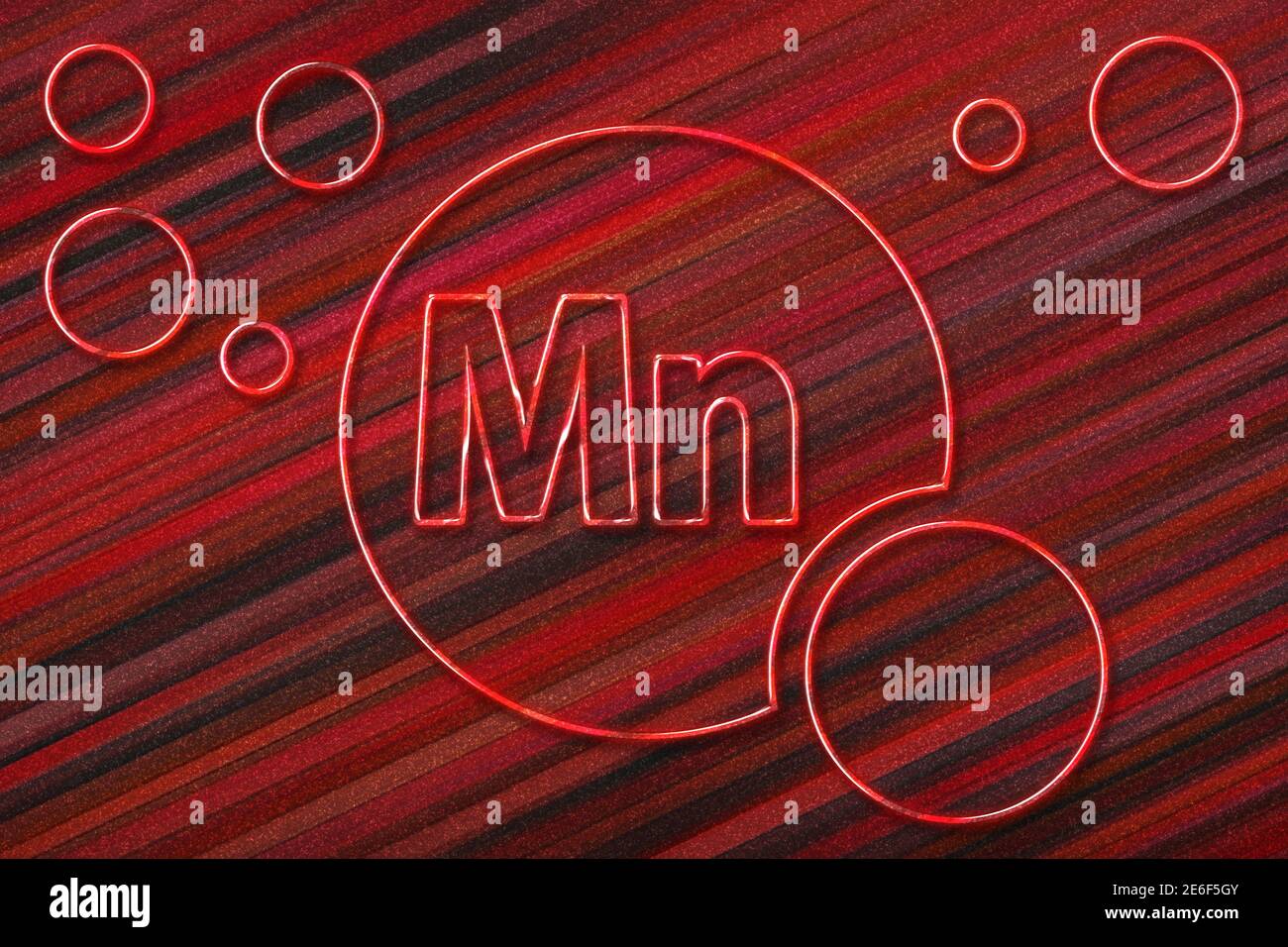 Elemento Mn manganese, integratore alimentare con complesso di vitamina minerale, fondo rosso Foto Stock