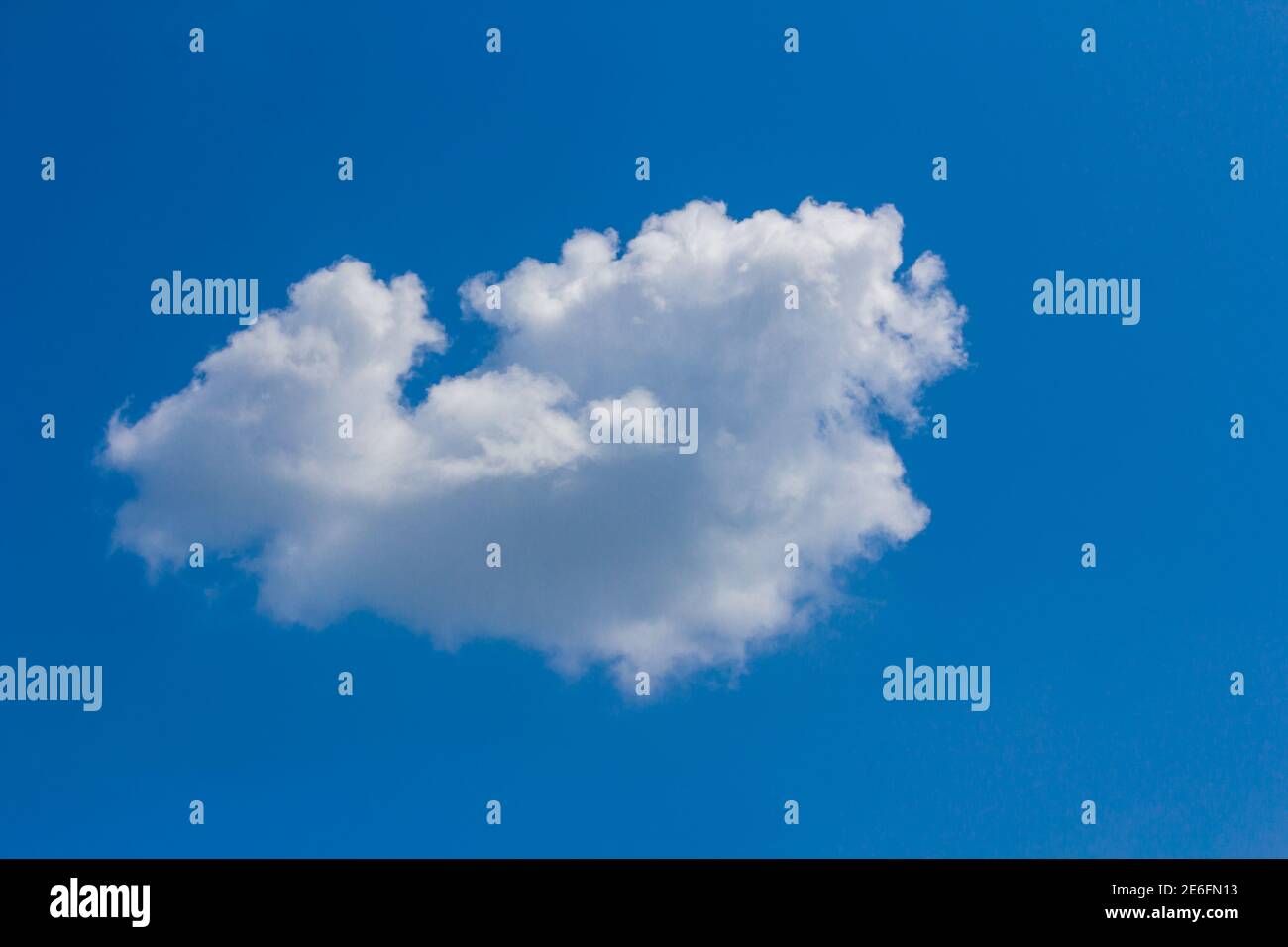 nuvole, sole, sole, cielo blu, nuvole bianche Foto Stock