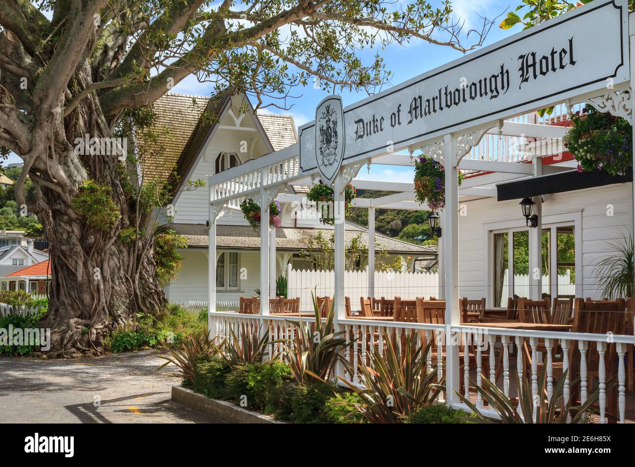 Russell, Baia delle Isole, Nuova Zelanda. Lo storico Duca di Marlborough Hotel, un edificio in legno sul lungomare Foto Stock