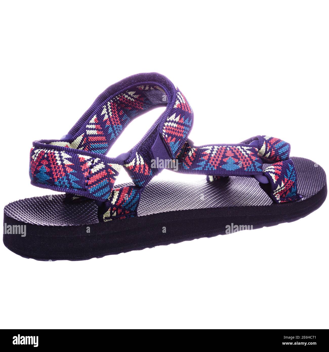 Vista posteriore delle pantofole estive. Sandali in velcro. Scarpe aperte e leggere. Foto Stock