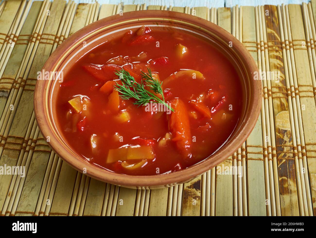 Ghiveci calugaresc - stufato di verdure rumeno Foto Stock