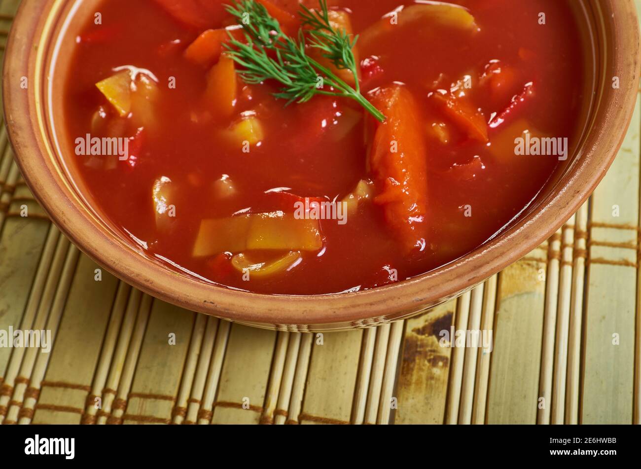 Ghiveci calugaresc - stufato di verdure rumeno Foto Stock