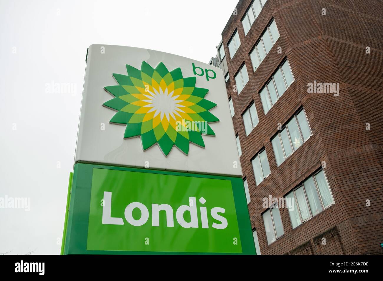 Distributore di benzina BP di Londra con minimarket londinese Foto Stock