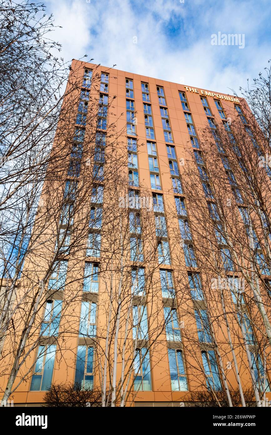 L'Emporium, moderno edificio di alloggi per studenti, Millennium Point, Birmingham, Regno Unito Foto Stock