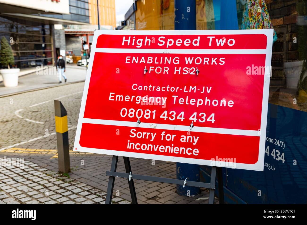 Cartello per lavori stradali e lavori di abilitazione per HS2, Birmingham, Regno Unito Foto Stock