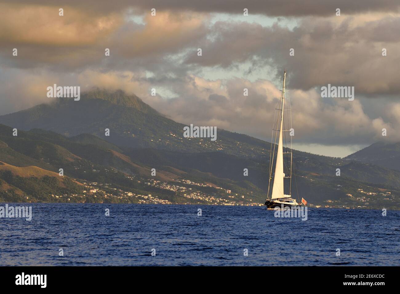 Caraibi, Isola Dominica, la costa occidentale a nord della capitale Roseau Foto Stock
