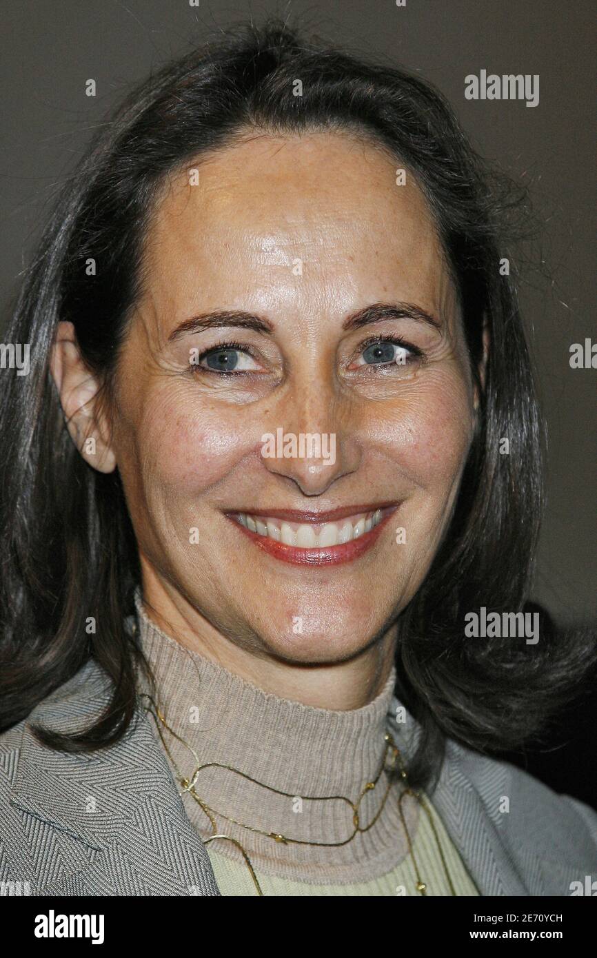 Candidato socialista alle elezioni presidenziali del 2007, Segolene Royal partecipa alla prima del film di Christophe Malavoy "zone Libre" tenuto presso l'UGC Cinecite Les Halles Theatre di Parigi, Francia, il 16 gennaio 2007. Foto di Thierry Orban/ABACAPRESS.COM Foto Stock