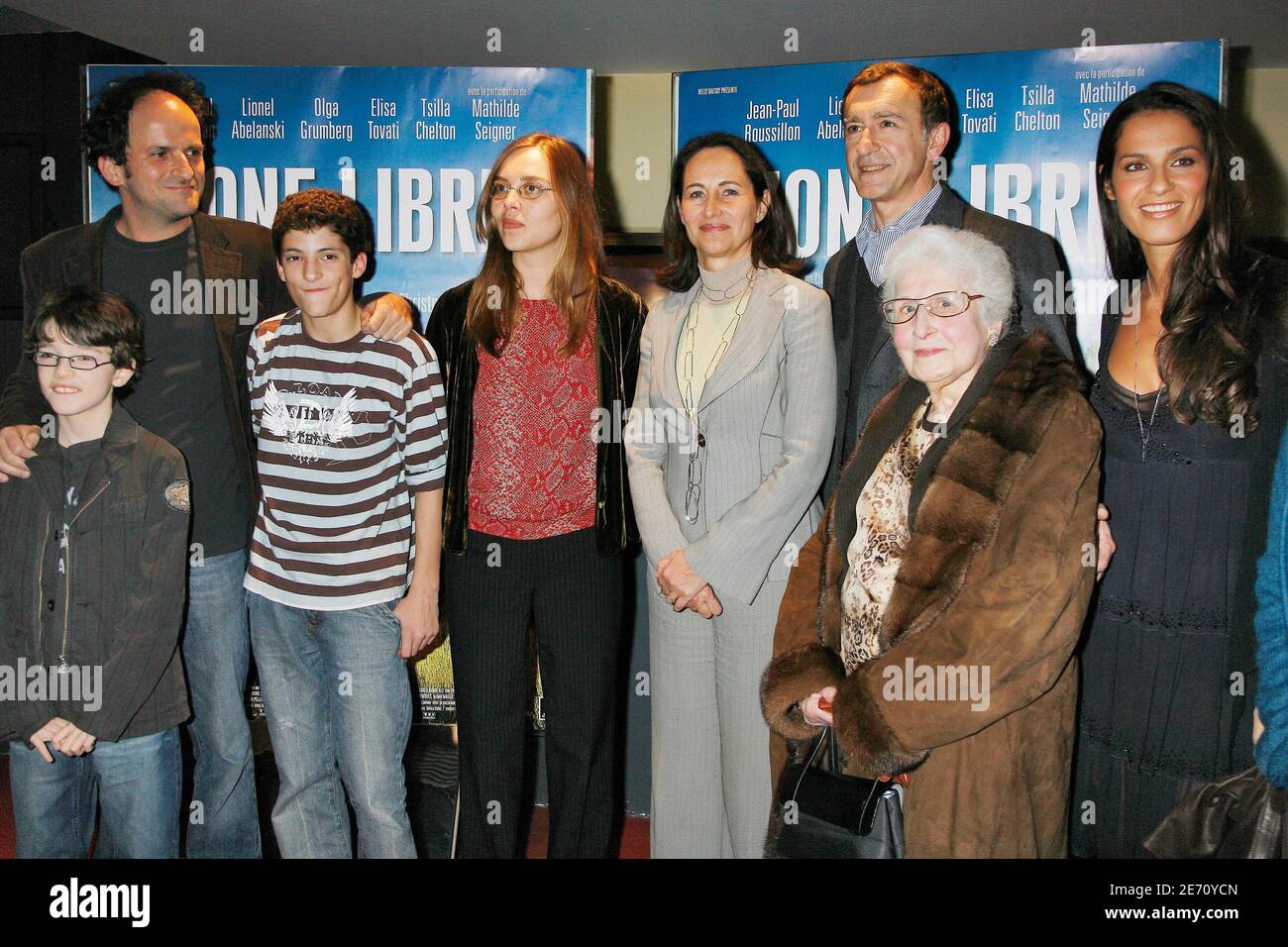 Candidato socialista alle elezioni presidenziali del 2007, Segolene Royal partecipa alla prima del film di Christophe Malavoy "zone Libre" tenuto presso l'UGC Cinecite Les Halles Theatre di Parigi, Francia, il 16 gennaio 2007. Foto di Thierry Orban/ABACAPRESS.COM Foto Stock