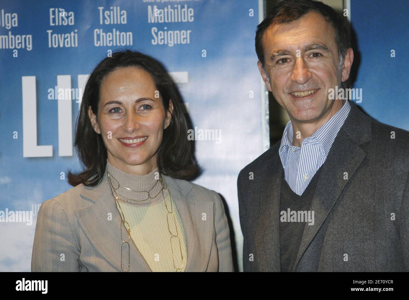 Candidato socialista alle elezioni presidenziali del 2007, Segolene Royal partecipa alla prima del film di Christophe Malavoy "zone Libre" tenuto presso l'UGC Cinecite Les Halles Theatre di Parigi, Francia, il 16 gennaio 2007. Foto di Thierry Orban/ABACAPRESS.COM Foto Stock