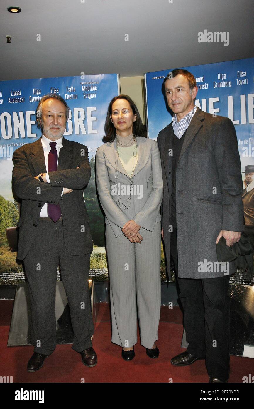 Candidato socialista alle elezioni presidenziali del 2007, Segolene Royal partecipa alla prima del film di Christophe Malavoy "zone Libre" tenuto presso l'UGC Cinecite Les Halles Theatre di Parigi, Francia, il 16 gennaio 2007. Foto di Thierry Orban/ABACAPRESS.COM Foto Stock