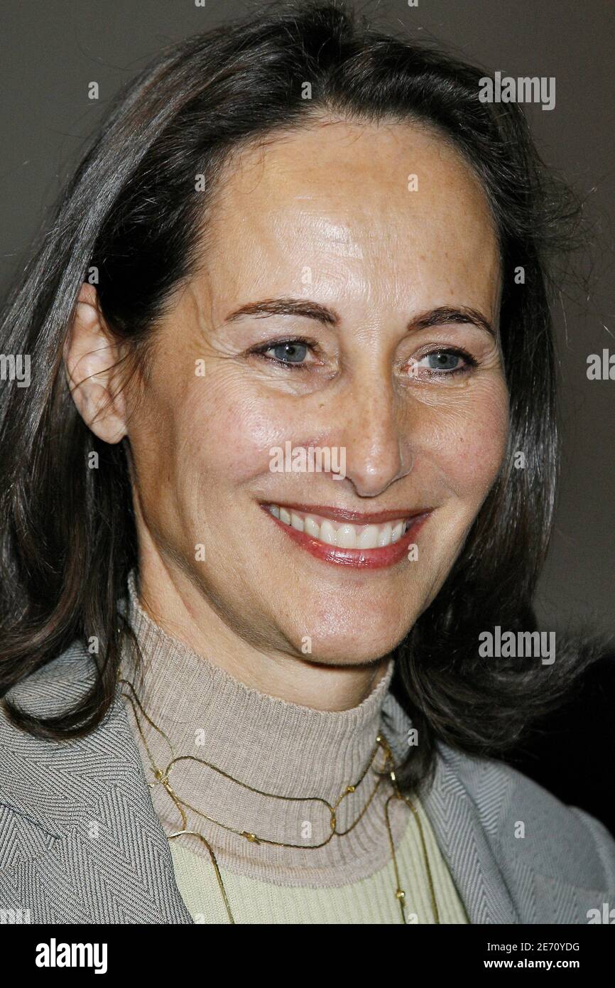 Candidato socialista alle elezioni presidenziali del 2007, Segolene Royal partecipa alla prima del film di Christophe Malavoy "zone Libre" tenuto presso l'UGC Cinecite Les Halles Theatre di Parigi, Francia, il 16 gennaio 2007. Foto di Thierry Orban/ABACAPRESS.COM Foto Stock