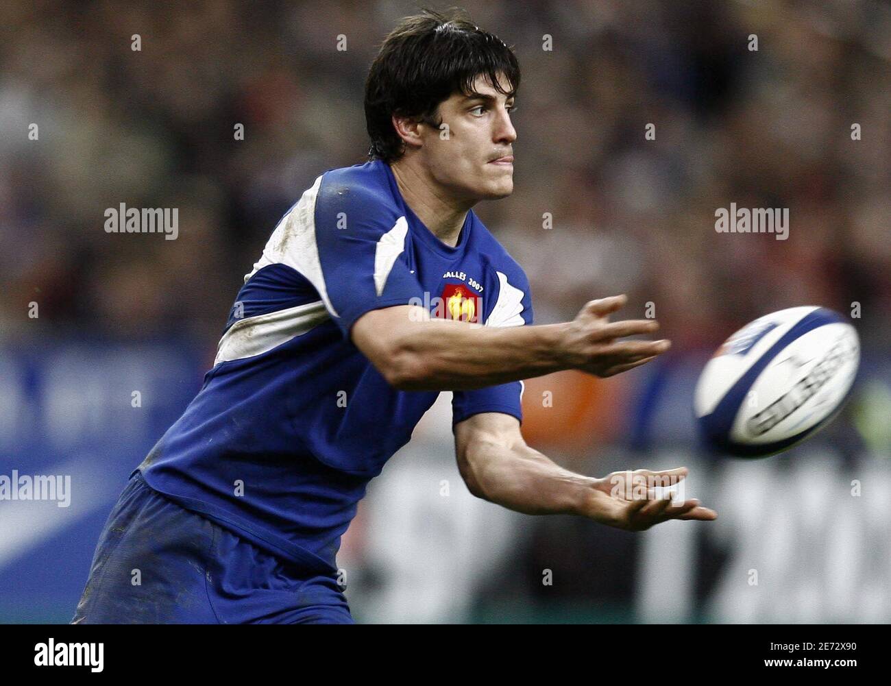 David Skrela in Francia durante la partita RBS 6 Nations, Francia contro Galles allo Stade de France, a Saint Denis, vicino a Parigi, Francia il 24 febbraio 2007. La Francia ha vinto il 32-21. Foto di Christian Liegi/ABACAPRESS.COM Foto Stock