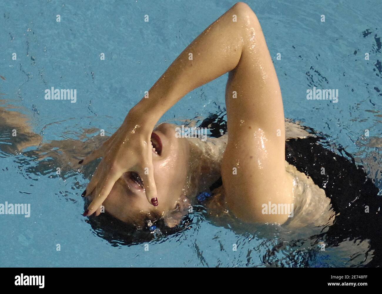 La Virginie Dedieu della Francia si esibisce in finale gratuito in nuoto sincronizzato durante il 12° Campionato Mondiale della FINA, presso la Rod Laver Arena, a Melbourne, Australia, il 22 marzo 2007. Foto di Nicolas Gouhier/Cameleon/ABACAPRESS.COM Foto Stock